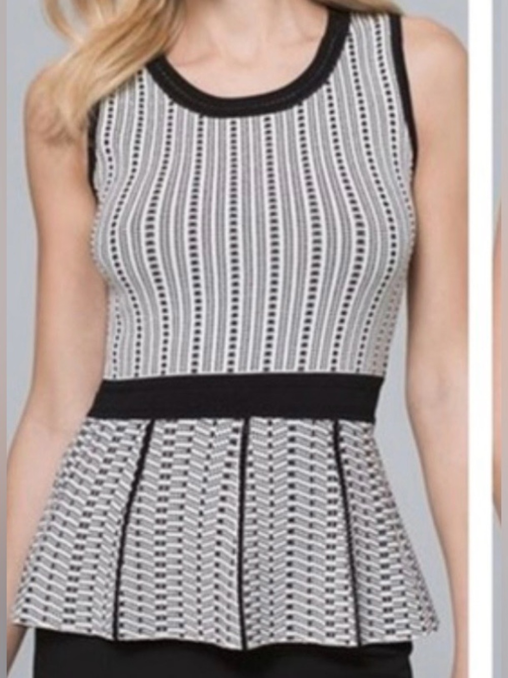 White House Black Market Black and White Sleeveless Peplum Knit Top, Sz M
